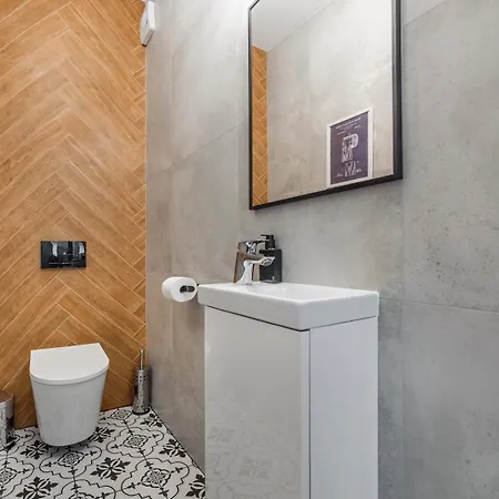 Flatbook - Center Doki Living Appartement *